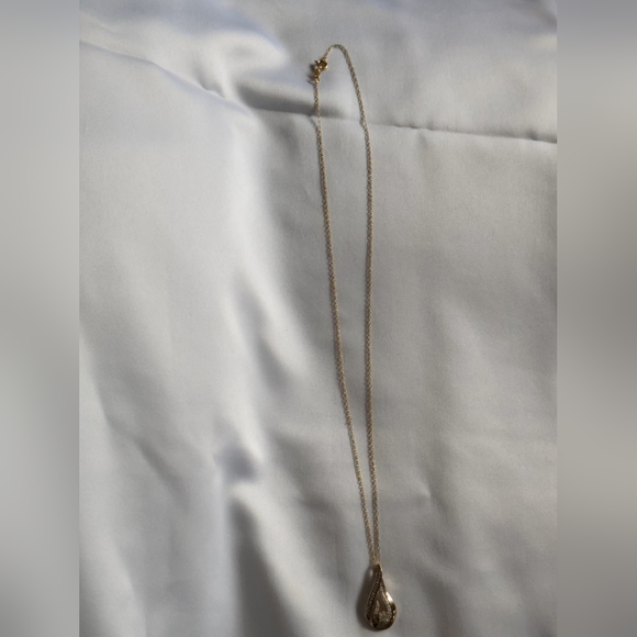 Teardrop pendant necklace - Picture 11 of 14